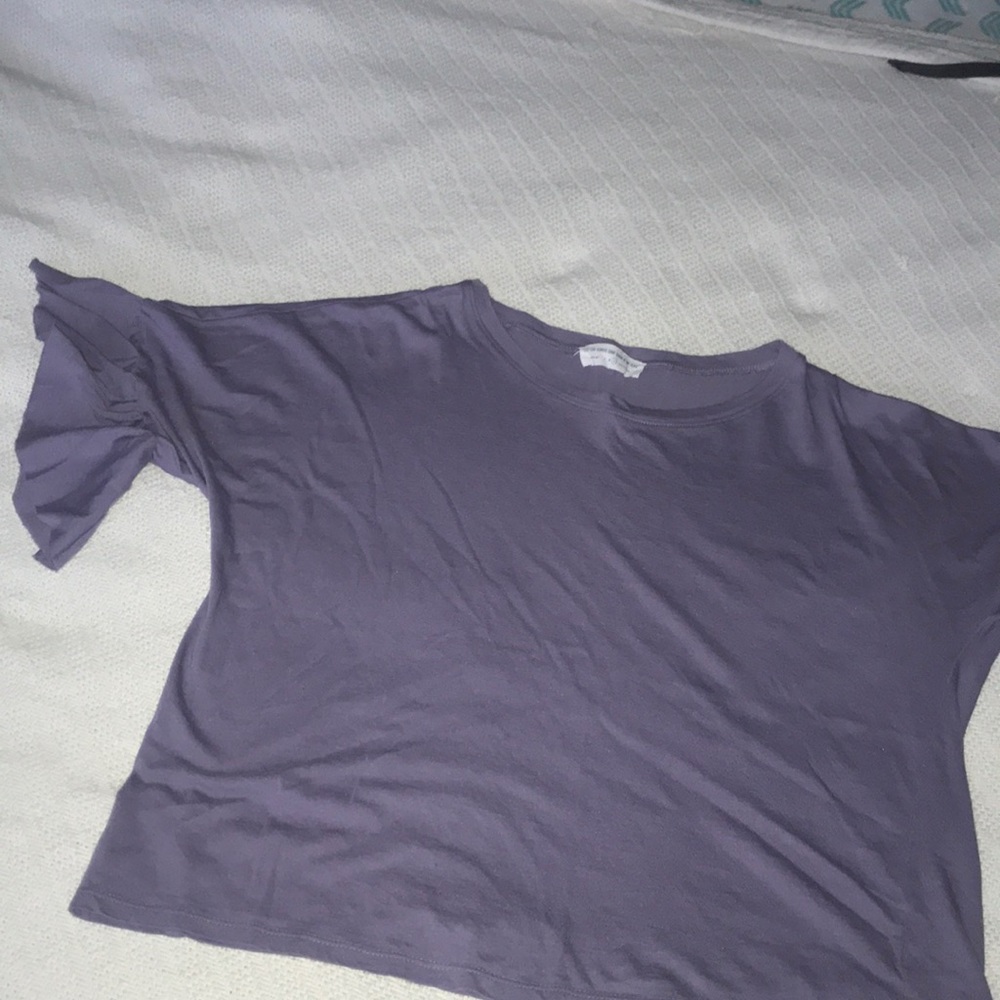 Cute purple top!
